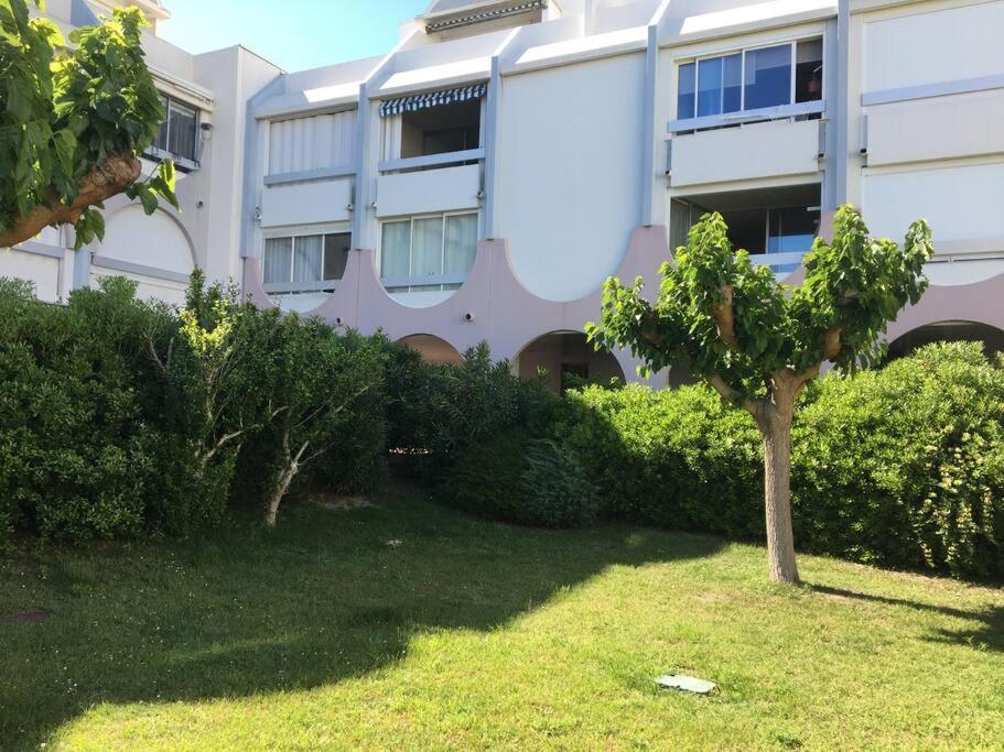 Tres Beau Studio Au Grau Du Roi Tout Equipe 33M2 Le Grau-du-Roi Exterior foto